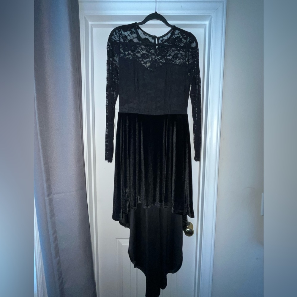 NWOT SHEIN Lace Insert High Low Velvet Dress - Sz L (8/10) - Picture 3 of 7